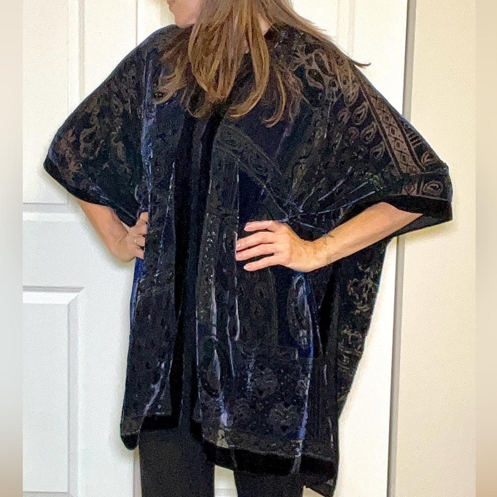 Free People Black and Blue kimono